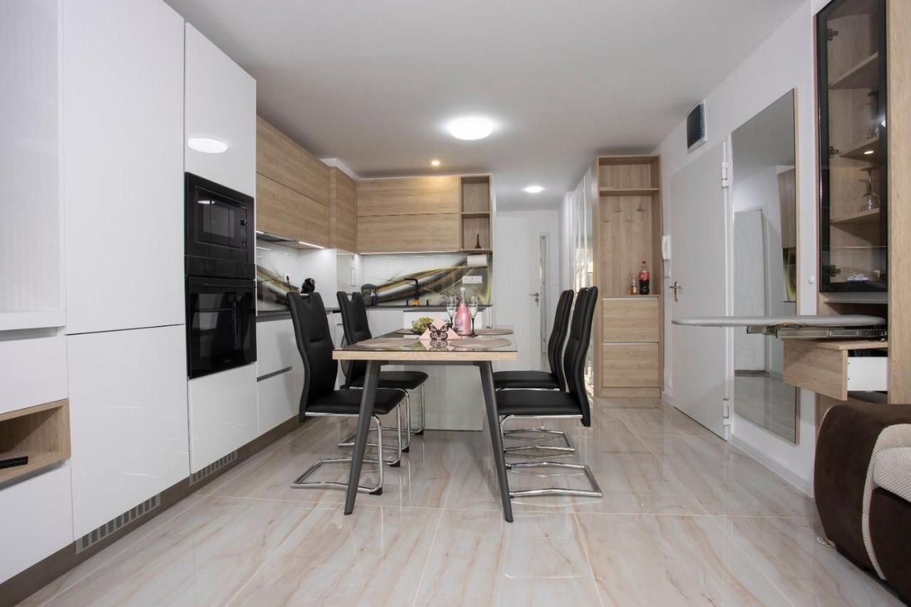Апартамент За Гости Ивви-1 Apartment Бургас Екстериор снимка